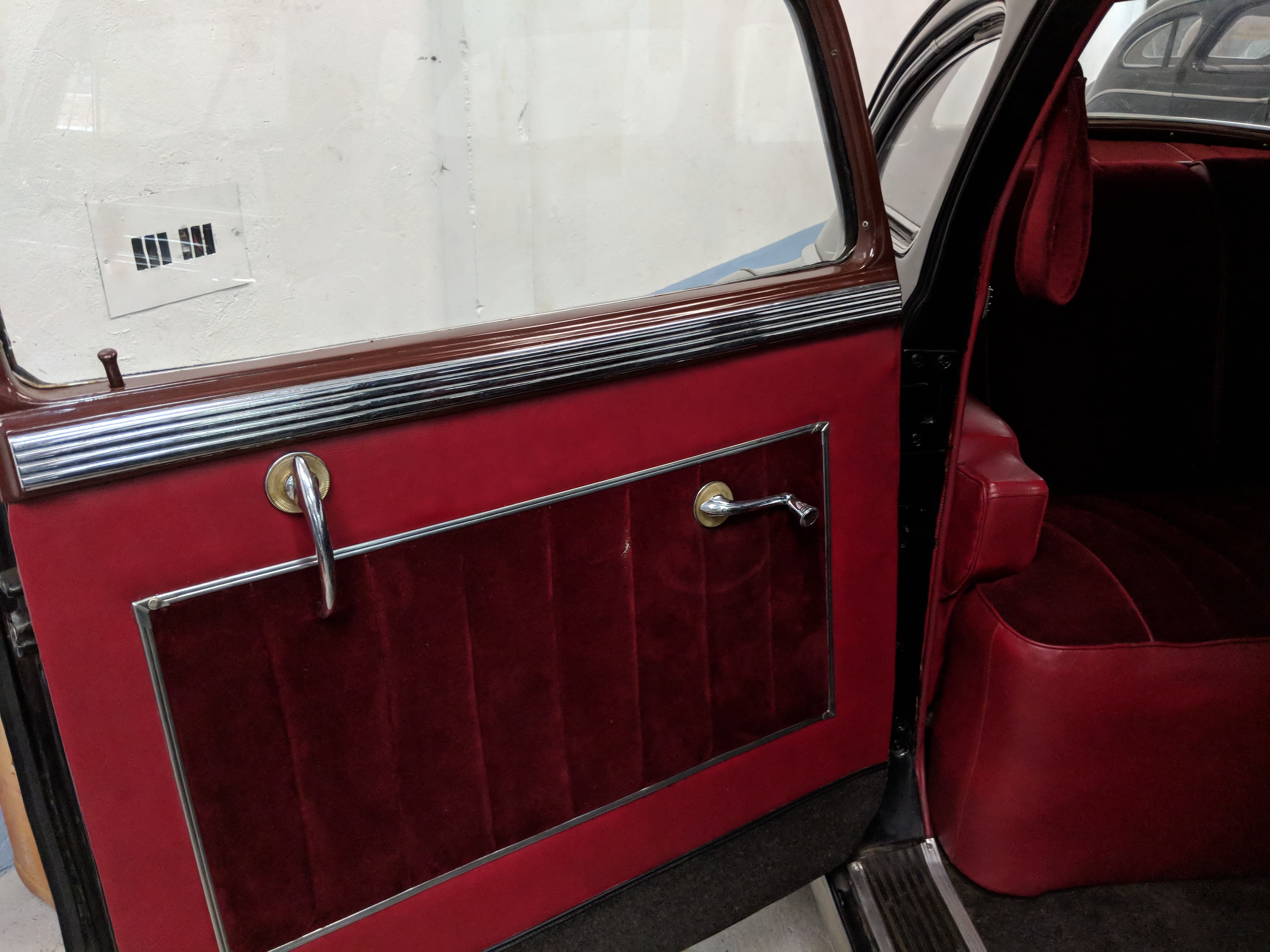 Interior 5