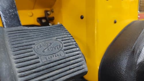 Land Rover Santana IIa — Hardware & Details