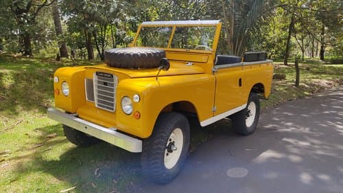Land Rover Santana IIa — The Truck's Exterior