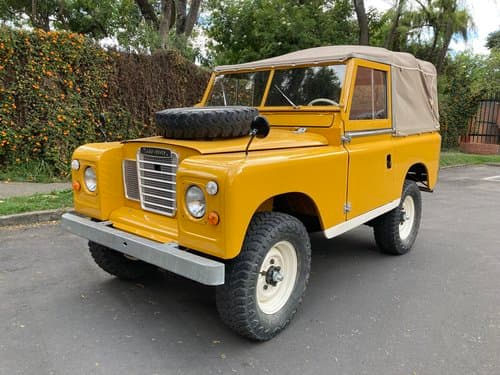 Land Rover Santana IIa — The Truck's Exterior