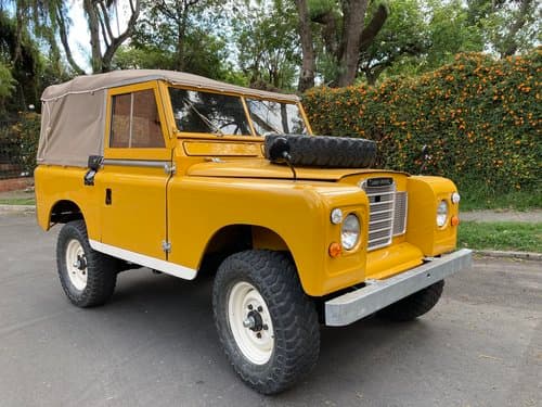 Land Rover Santana IIa — The Truck's Exterior