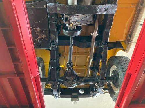 Land Rover Santana IIa — The Undercarriage