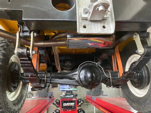 Land Rover Santana IIa — The Undercarriage