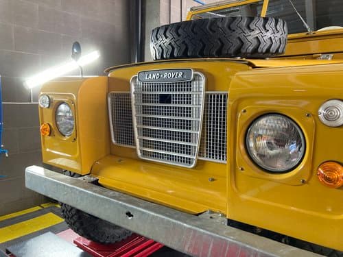 Land Rover Santana IIa — Hardware & Details
