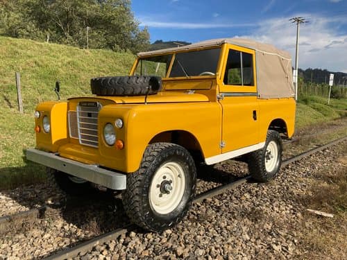 Land Rover Santana IIa — The Truck's Exterior